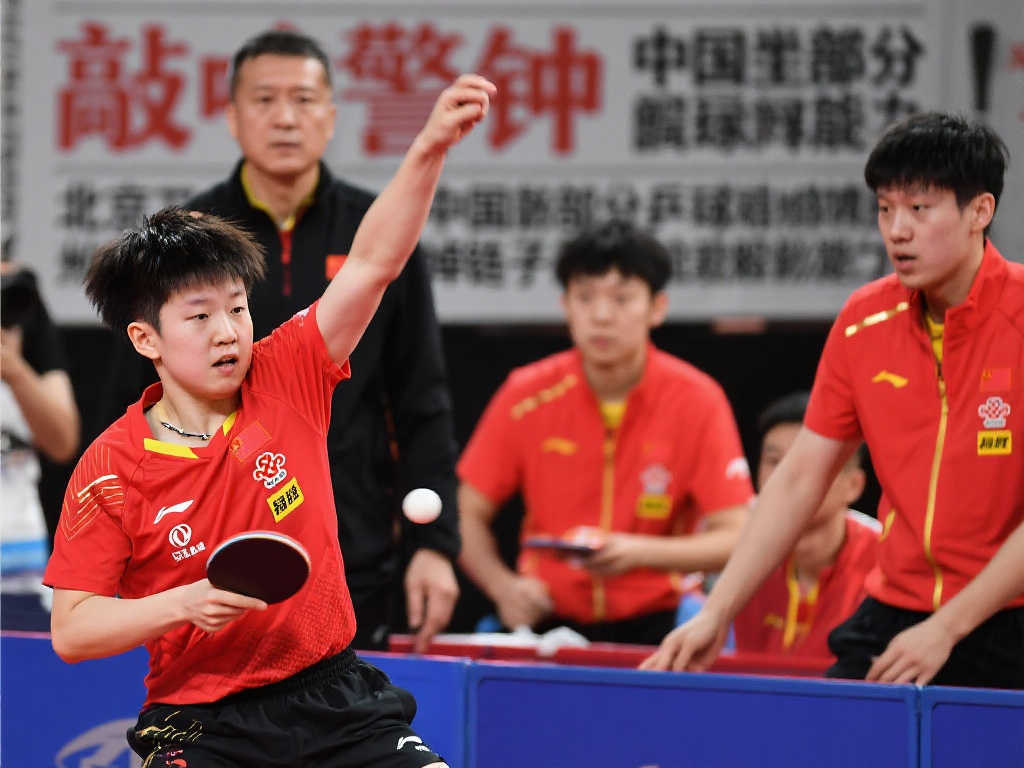 用重磅签约 用重磅签约